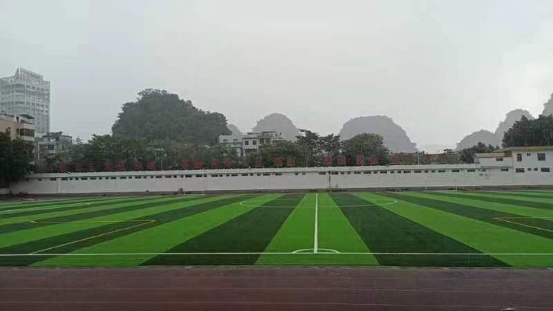 捷源达案例|为学校场地铺设树新标杆！