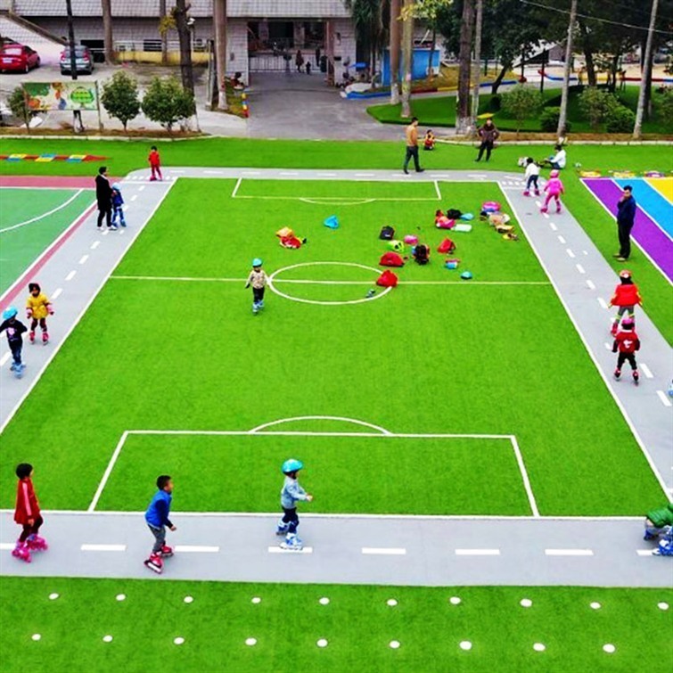 人造草坪足球场地辅料填充的重要性